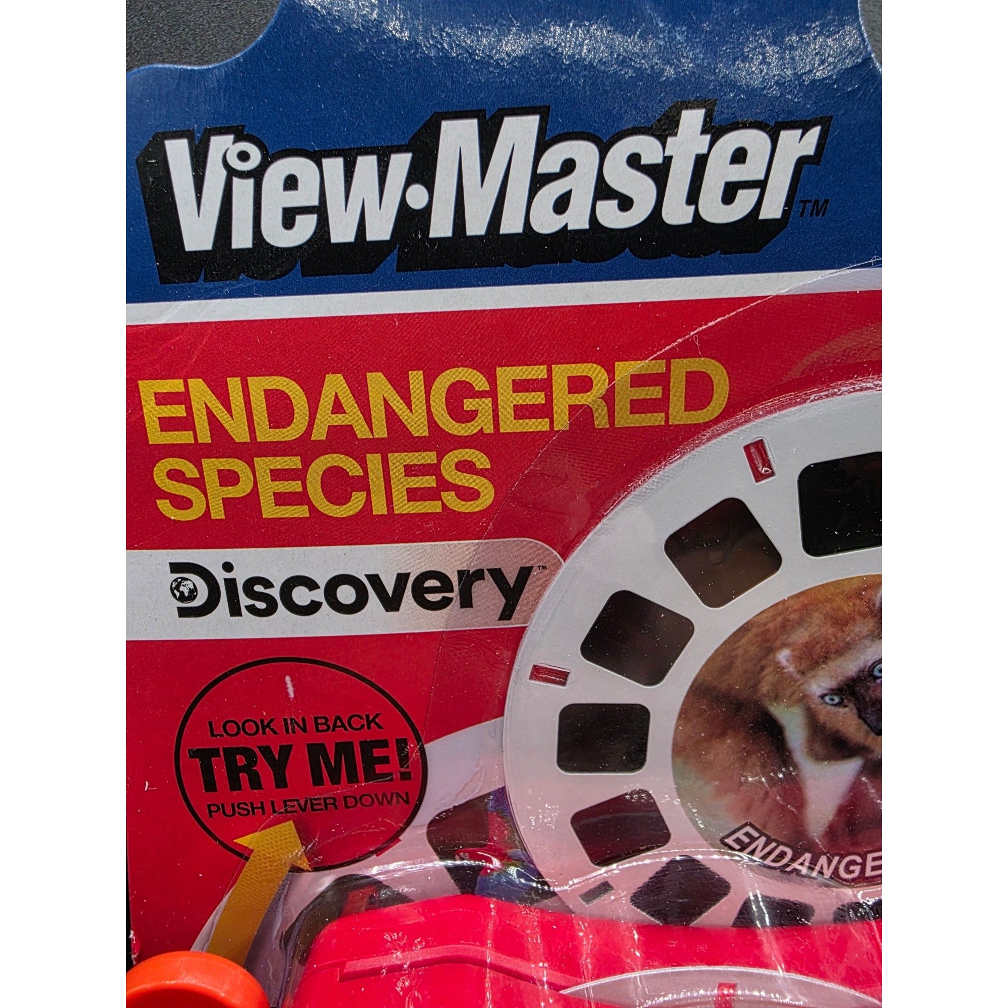 View-Master Classic 3D Viewer Endangered Species Set Includes 2 Reels