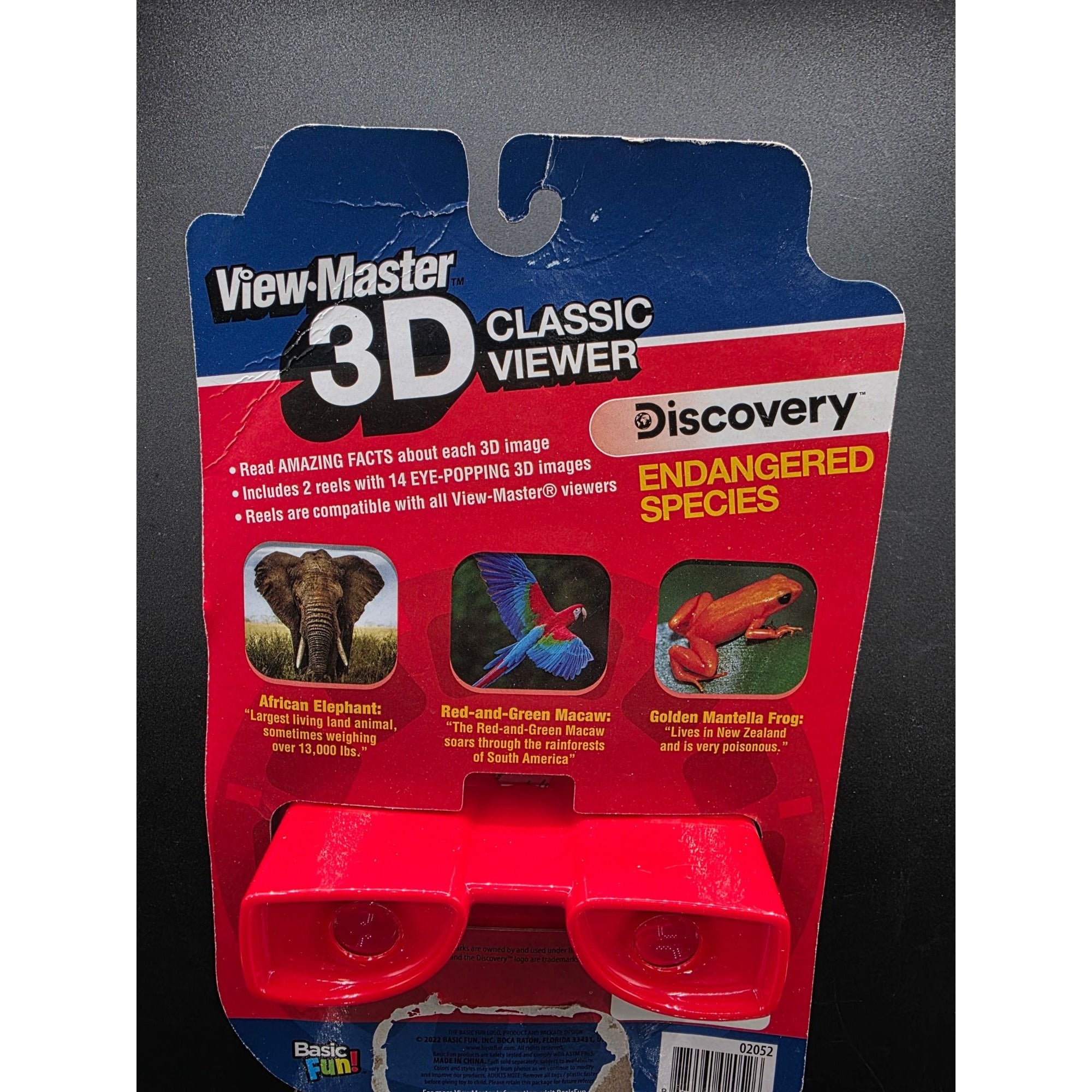 View-Master Classic 3D Viewer Endangered Species Set Includes 2 Reels